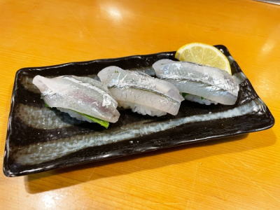 サヨリの寿司
