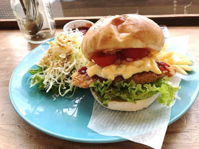 シイラを使ったハンバーガー